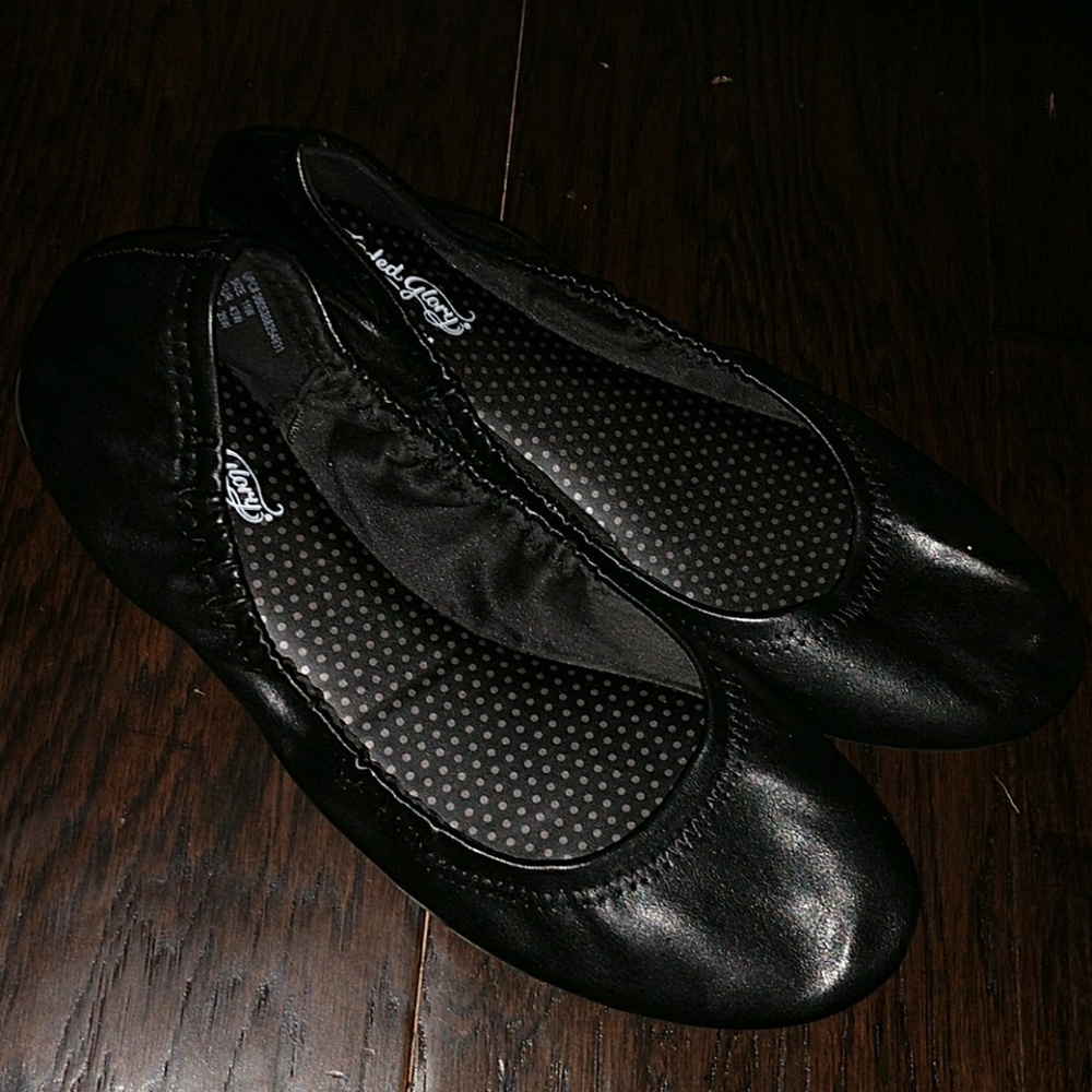 Faded Glory Flats